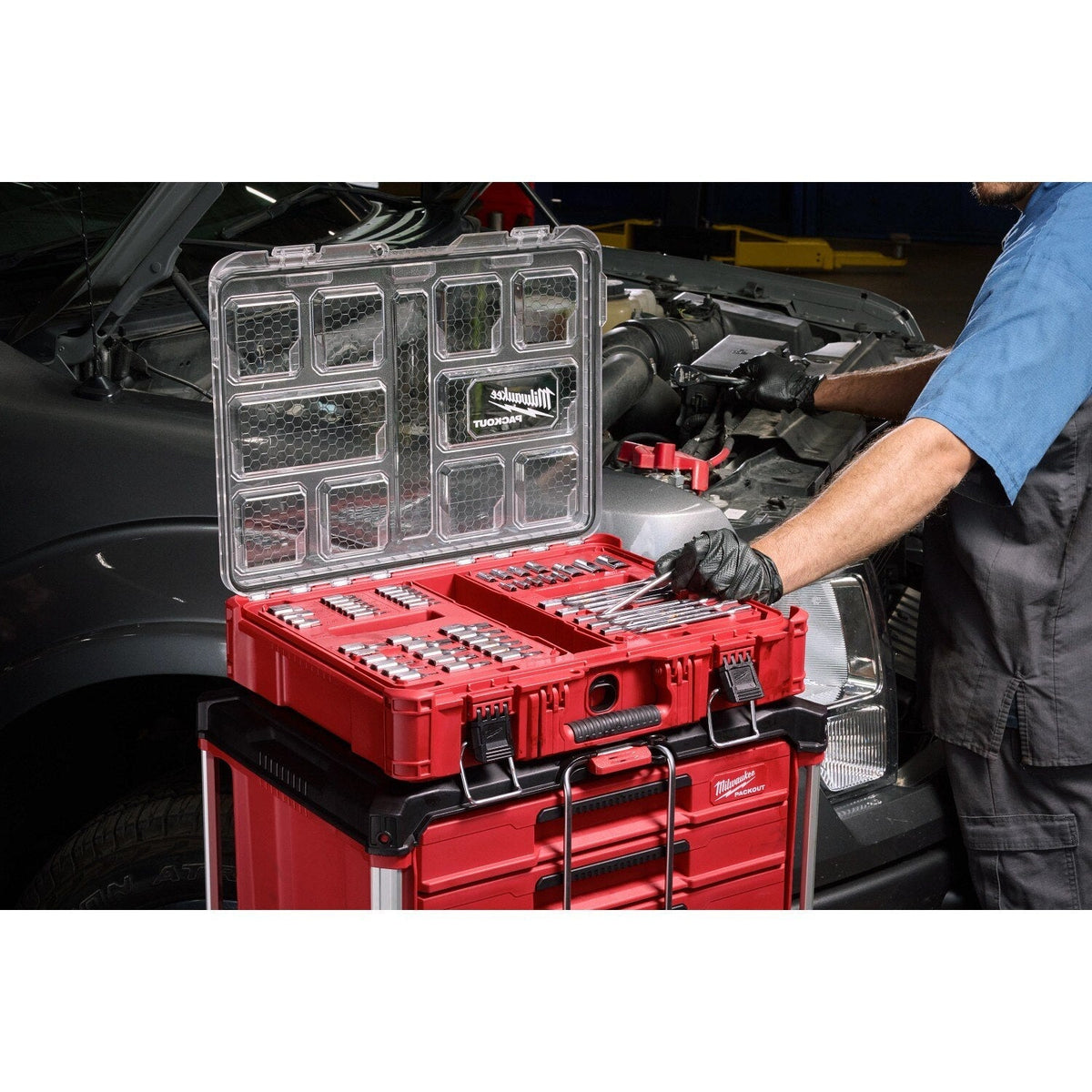 Milwaukee 48-22-9280 1/4"  3/8" 1/2" Drive Bit Socket Set with PACKOUT Organizer (106-Piece)